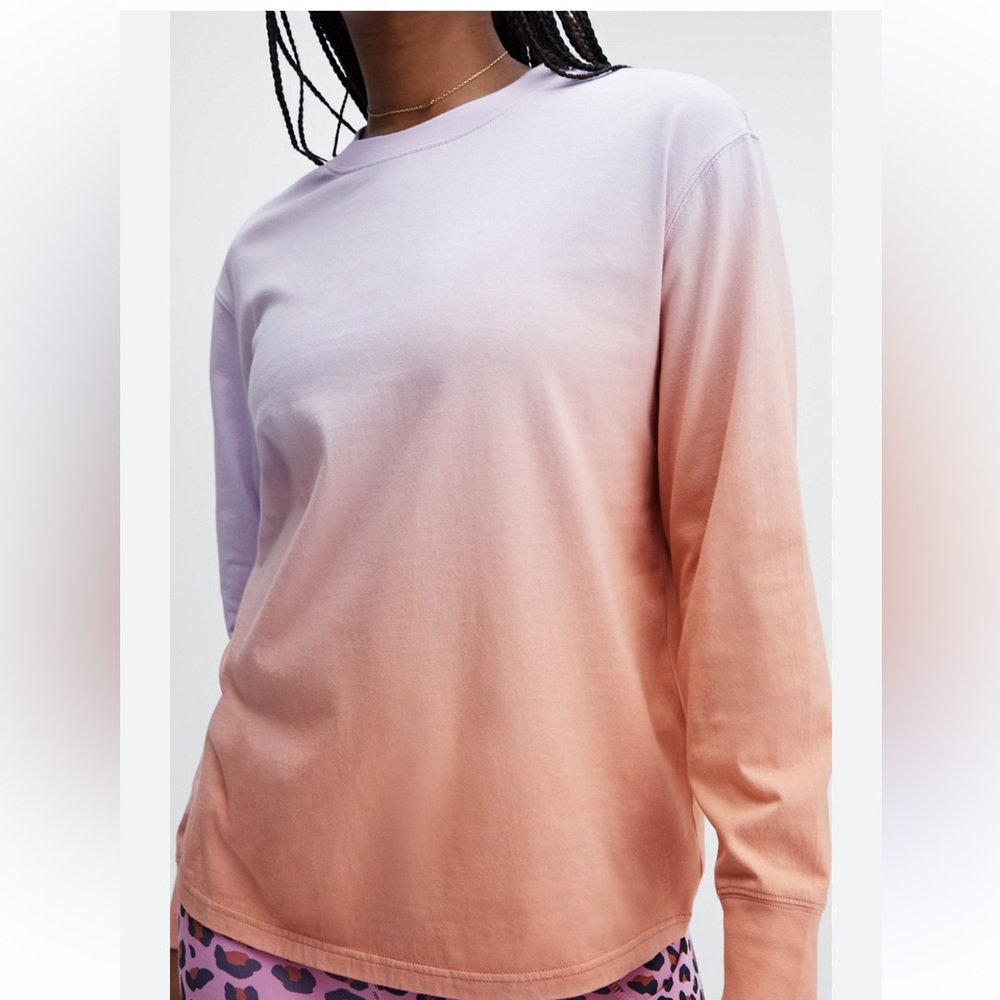Fabletics dip die long sleeve boyfriend t